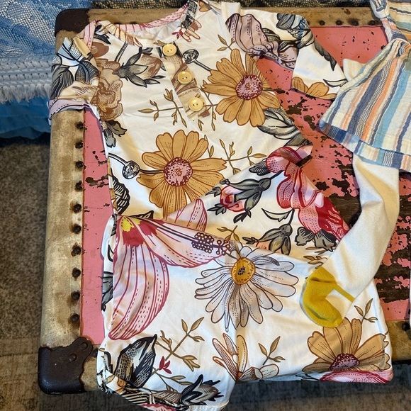 LOT of 4 little girl Boutique Pieces Sz 3 months - Picture 2 of 11